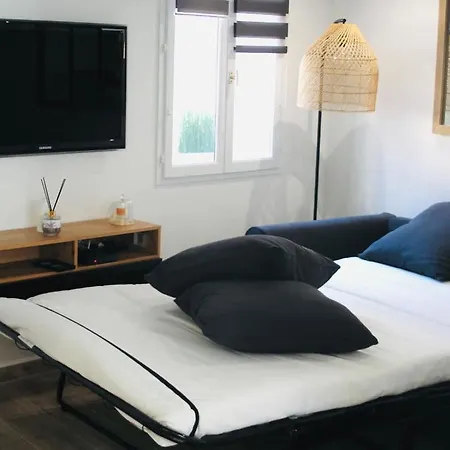 公寓 Duplex Atypique Renove En Plein Centre Du Village *